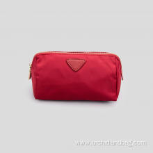 New simple and fashionable hand-held cosmetic bag